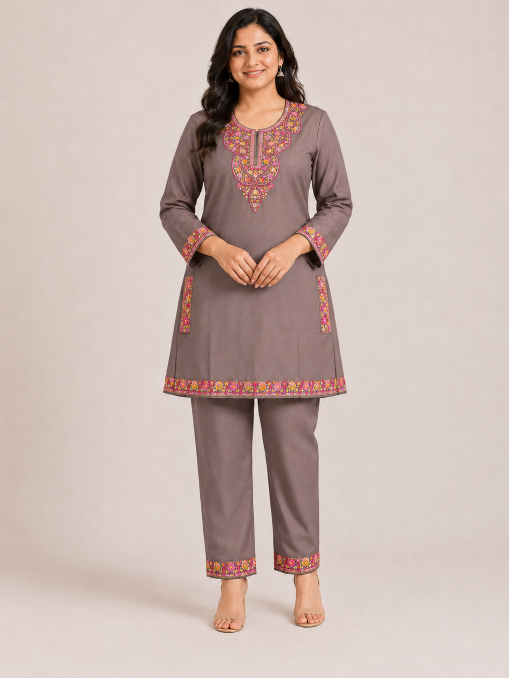 Elegant Floral Embroidered Pocket Kurti (Size 42 / XL)