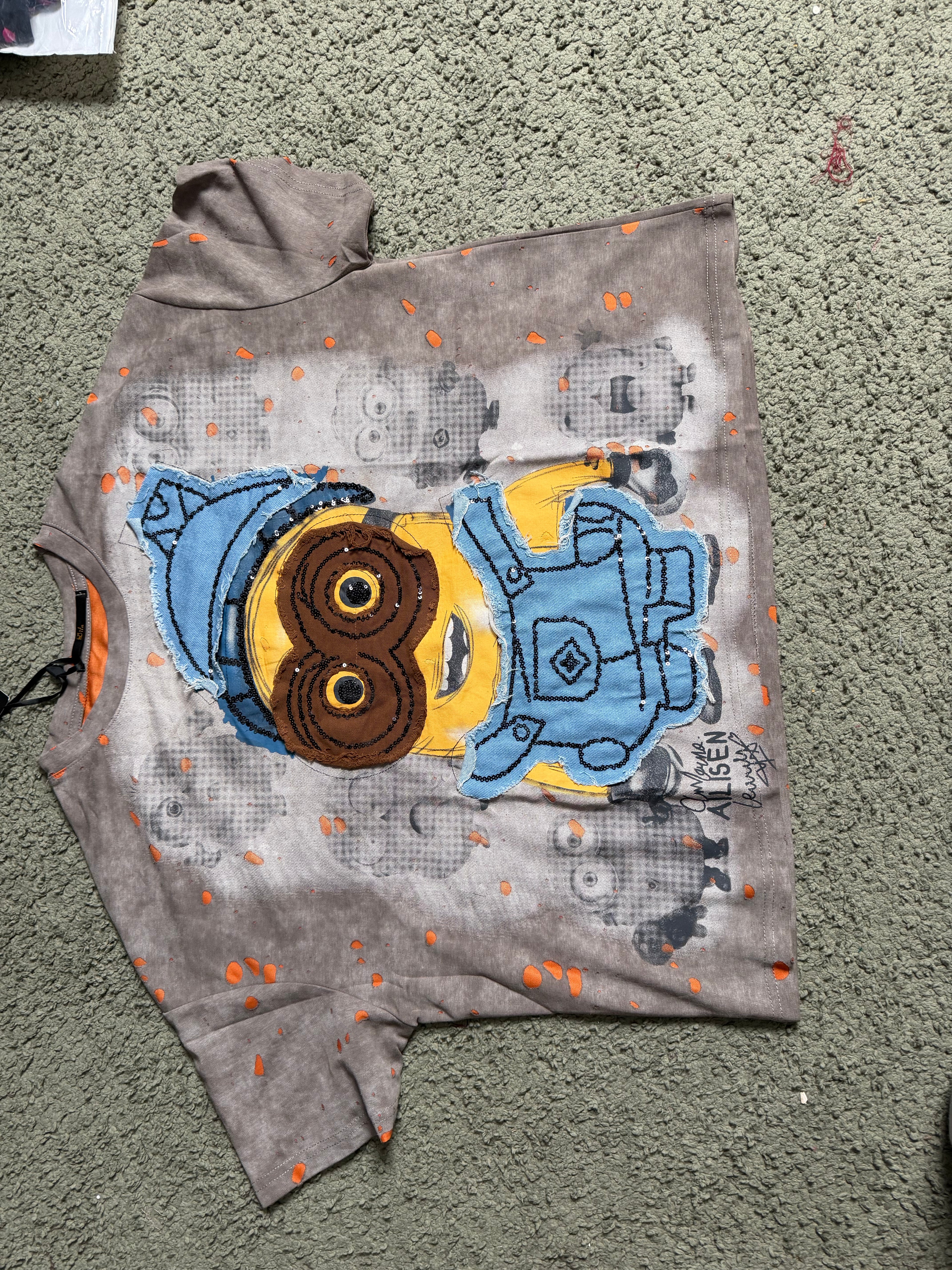 Retro Vintage Wash Minion Sequin Graphic Tee size 40-42-44