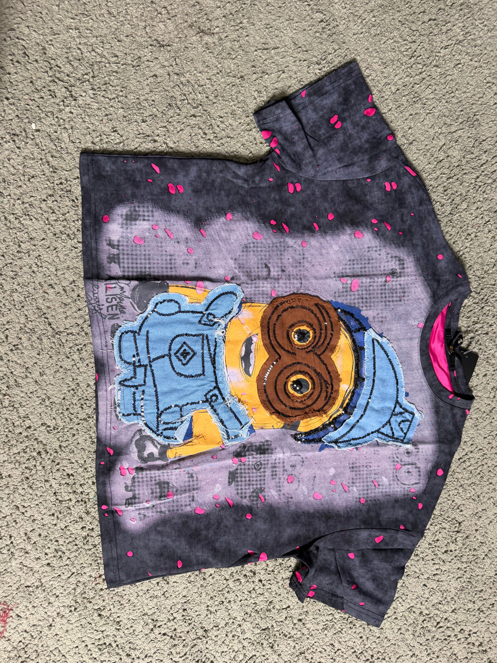 Retro Vintage Wash Minion Sequin Graphic Tee size 40-42-44