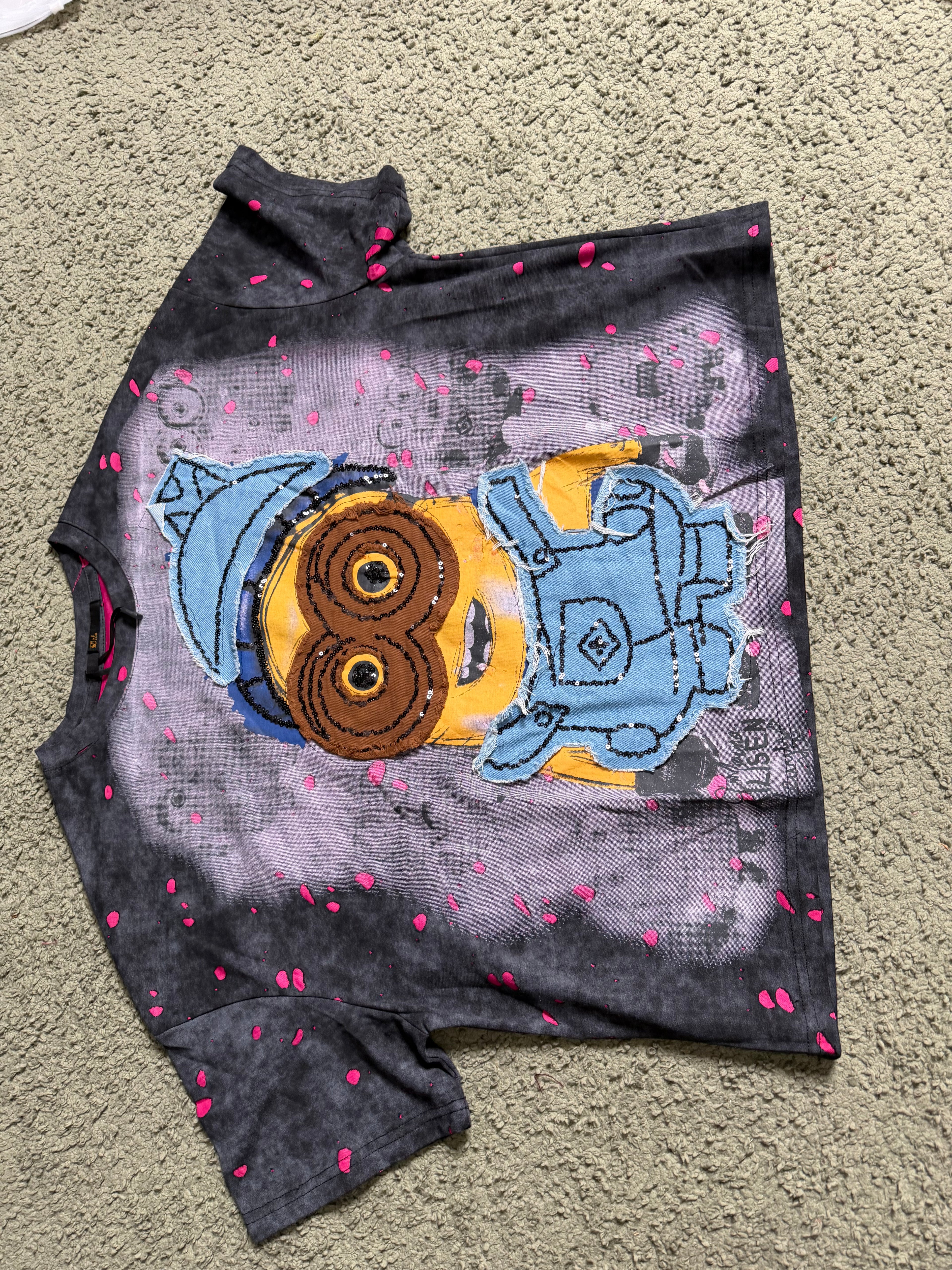 Retro Vintage Wash Minion Sequin Graphic Tee size 40-42-44